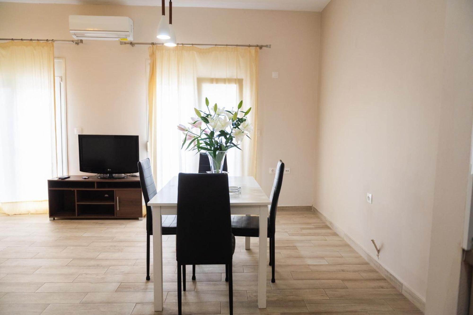 Central Luxurious Suite Near Lighthouse Alexandroupoli Exterior photo